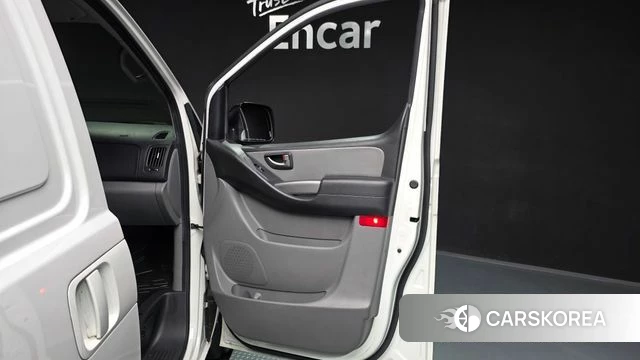 Hyundai The New Grand Starex id 4390234 из Кореи 17