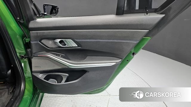 BMW 3 Series (G20) id 4304647 из Кореи 17