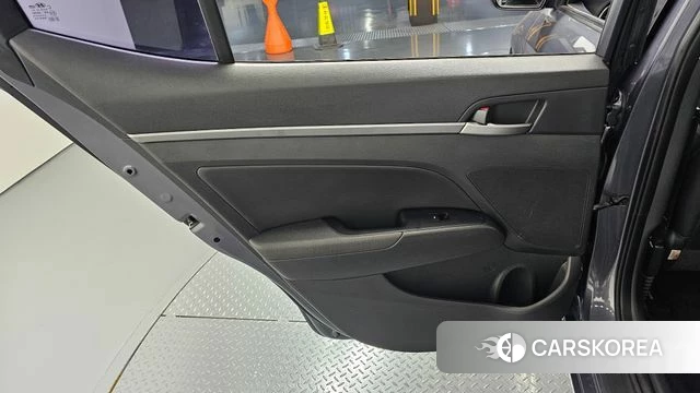 Hyundai Avante AD id 4305152 из Кореи 17