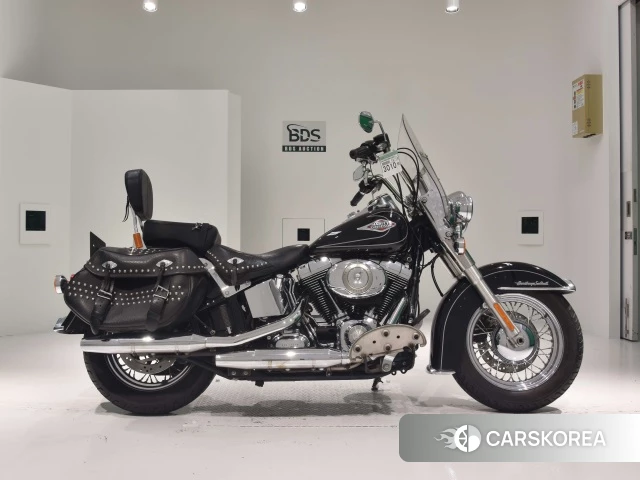 Проданный Harley-Davidson Heritage Softail Classic FLSTC1580 2011 из Японии