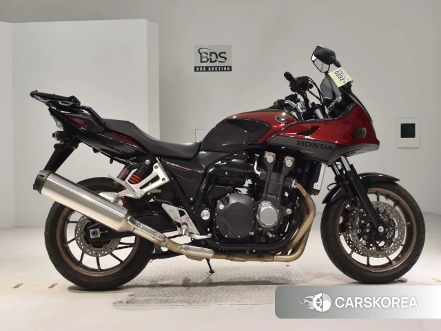 Проданный Honda CB1300SF BOLDOR 2015 из Японии