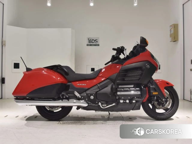 Проданный Honda GL1800 F6B 2013 из Японии