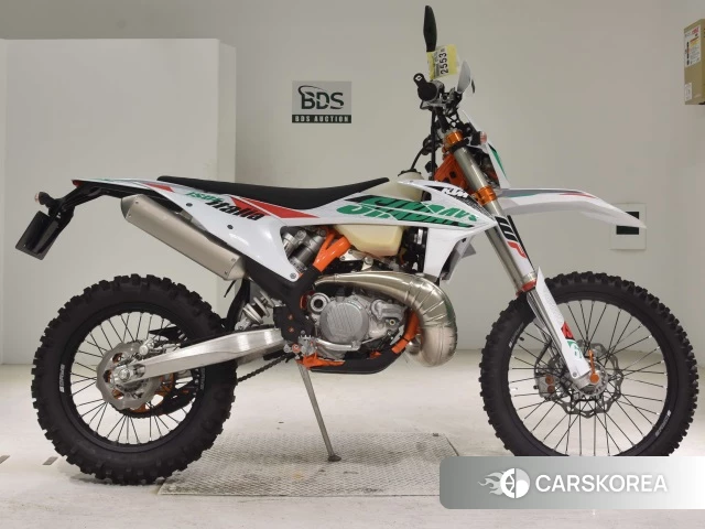 Проданный KTM 250 EXC-F SIX DAYS 2021 из Японии