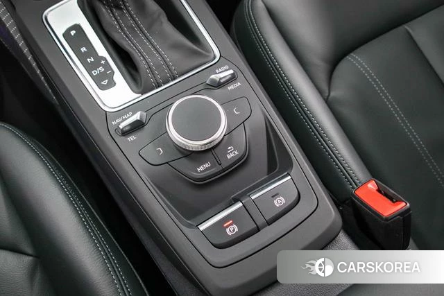 Audi Q2L id 4272751 из Китая 17