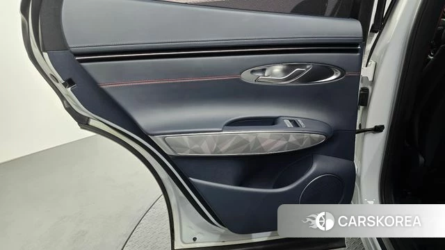 Genesis GV70 id 4585968 из Кореи 17