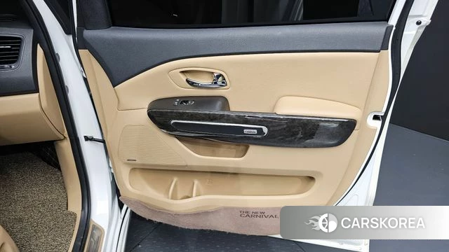 Kia The New Carnival id 4642467 из Кореи 17