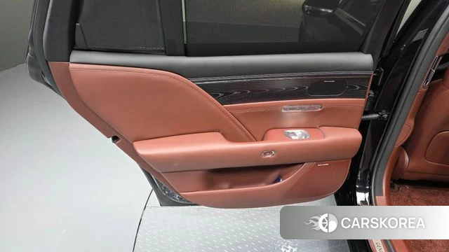 Genesis G90 (RS4) id 4469604 из Кореи 17