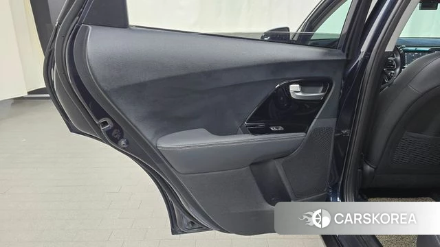 Kia Niro id 4377940 из Кореи 17