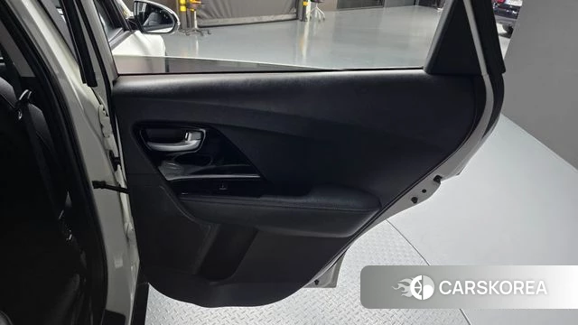 Kia Niro id 4269196 из Кореи 17