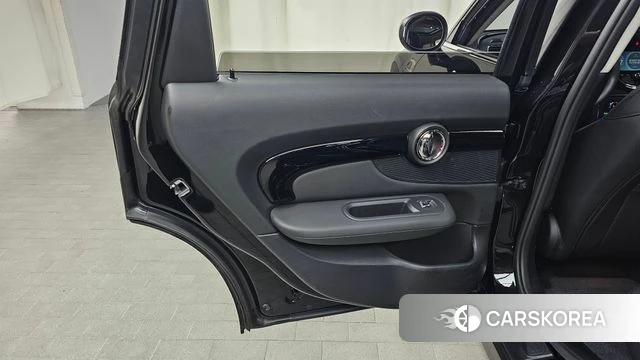 Mini Cooper Clubman id 4469312 из Кореи 17