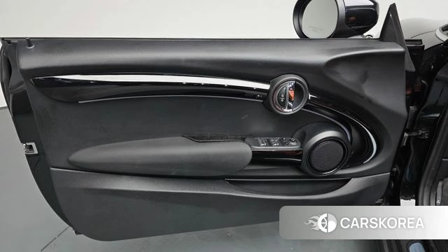 Mini Cooper Convertible id 4783276 из Кореи 17