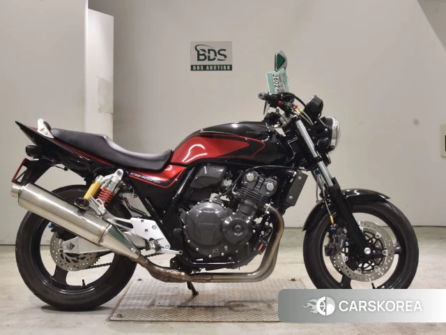 Проданный Honda CB400SF 2010 из Японии, фото 2