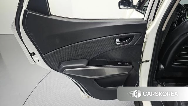 Ssangyong Berry New Tivoli id 4657000 из Кореи 17
