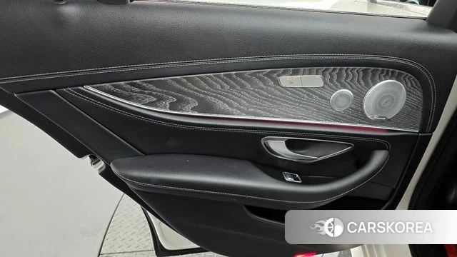 Mercedes-Benz E-Class W213 id 4304147 из Кореи 17