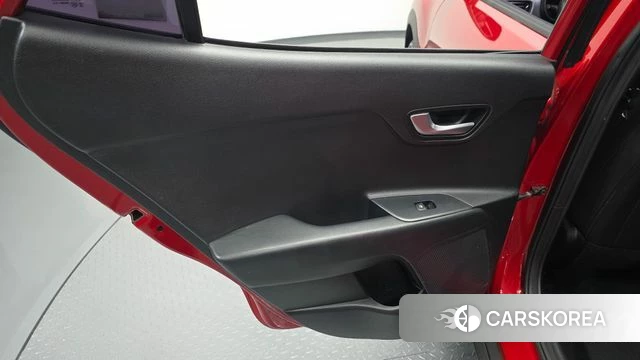 Kia Stonic id 4836840 из Кореи 17