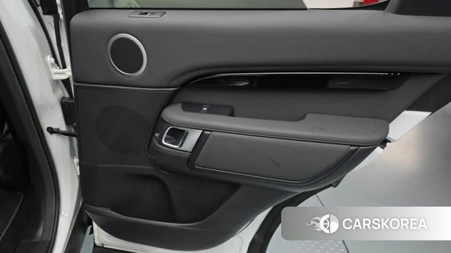 Land Rover Discovery 5 id 4773981 из Кореи 17