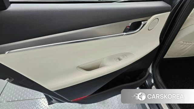 Hyundai The New Grandeur IG Hybrid id 4423046 из Кореи 17
