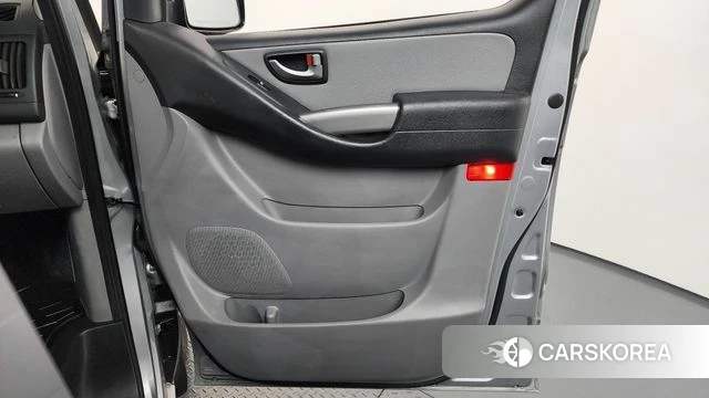 Hyundai The New Grand Starex id 4435581 из Кореи 17