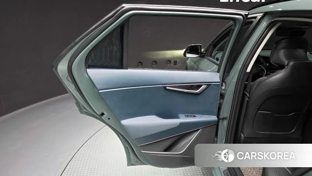 Kia Di Ol Nu Niro id 4201878 из Кореи 17