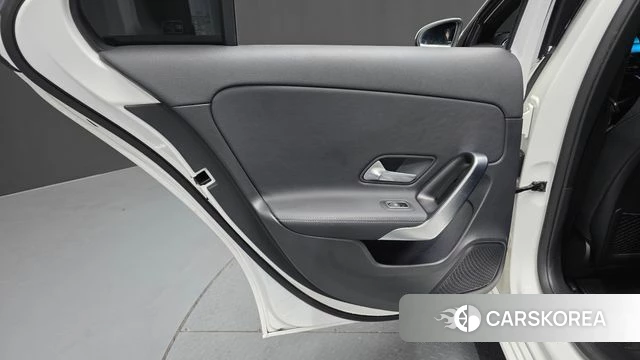 Mercedes-Benz A-Class W177 id 4302800 из Кореи 17