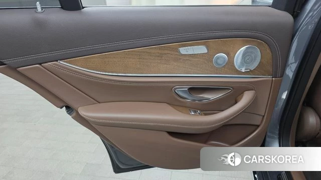 Mercedes-Benz E-Class W213 id 4482769 из Кореи 17