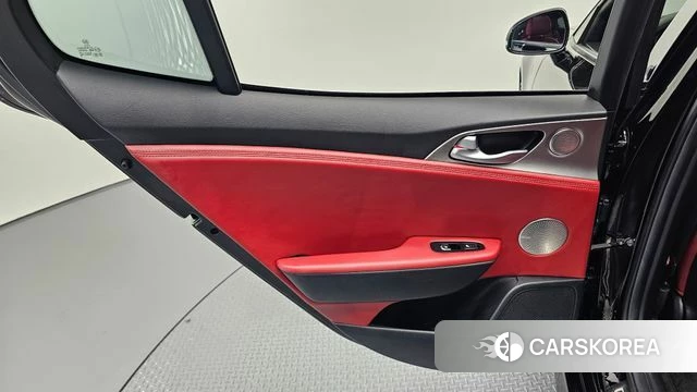 Kia Stinger id 4339470 из Кореи 17