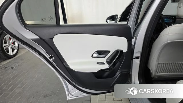 Mercedes-Benz A-Class W177 id 4525422 из Кореи 17