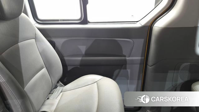 Hyundai The New Grand Starex id 4937809 из Кореи 17