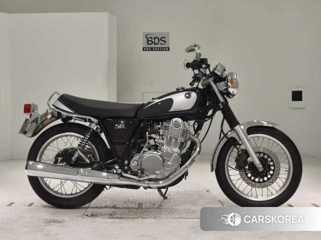 Проданный Yamaha SR400 2021 из Японии, фото 2