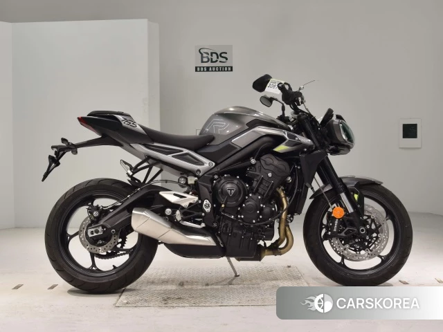 Проданный Triumph STREET TRIPLE R 2024 из Японии