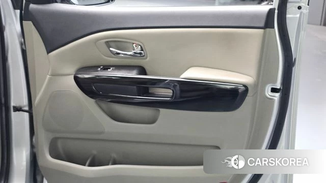 Kia The New Carnival id 4895526 из Кореи 17