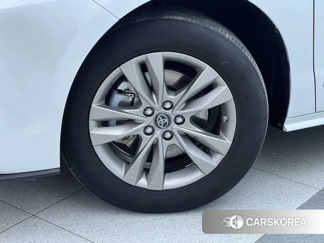 Toyota Saina id 4263432 из Китая 17
