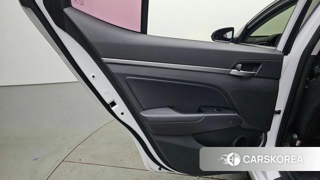 Hyundai Avante AD id 4850218 из Кореи 17