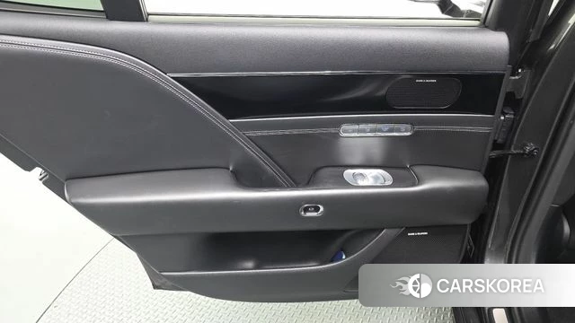 Genesis G90 (RS4) id 4749504 из Кореи 17