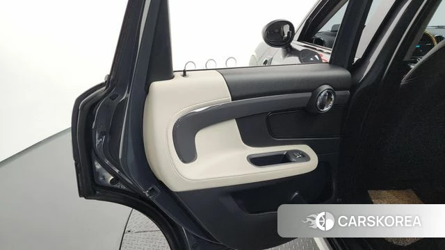 Mini Cooper S Countryman id 4188556 из Кореи 17