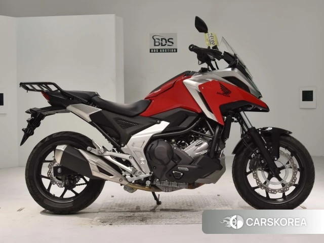 Проданный Honda NC750X DCT 2021 из Японии, фото 2