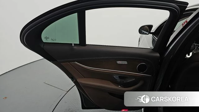 Mercedes-Benz E-Class W213 id 4459163 из Кореи 17