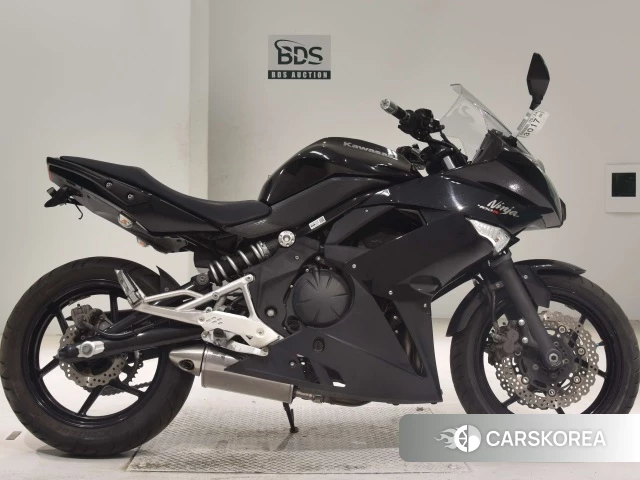 Проданный Kawasaki NINJA 400R 2010 из Японии