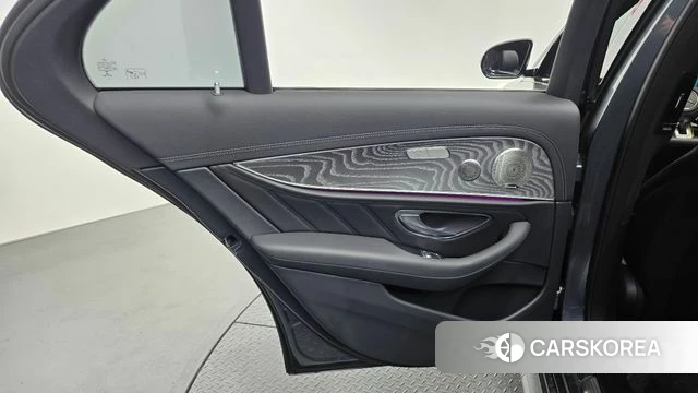 Mercedes-Benz E-Class W213 id 4778657 из Кореи 17
