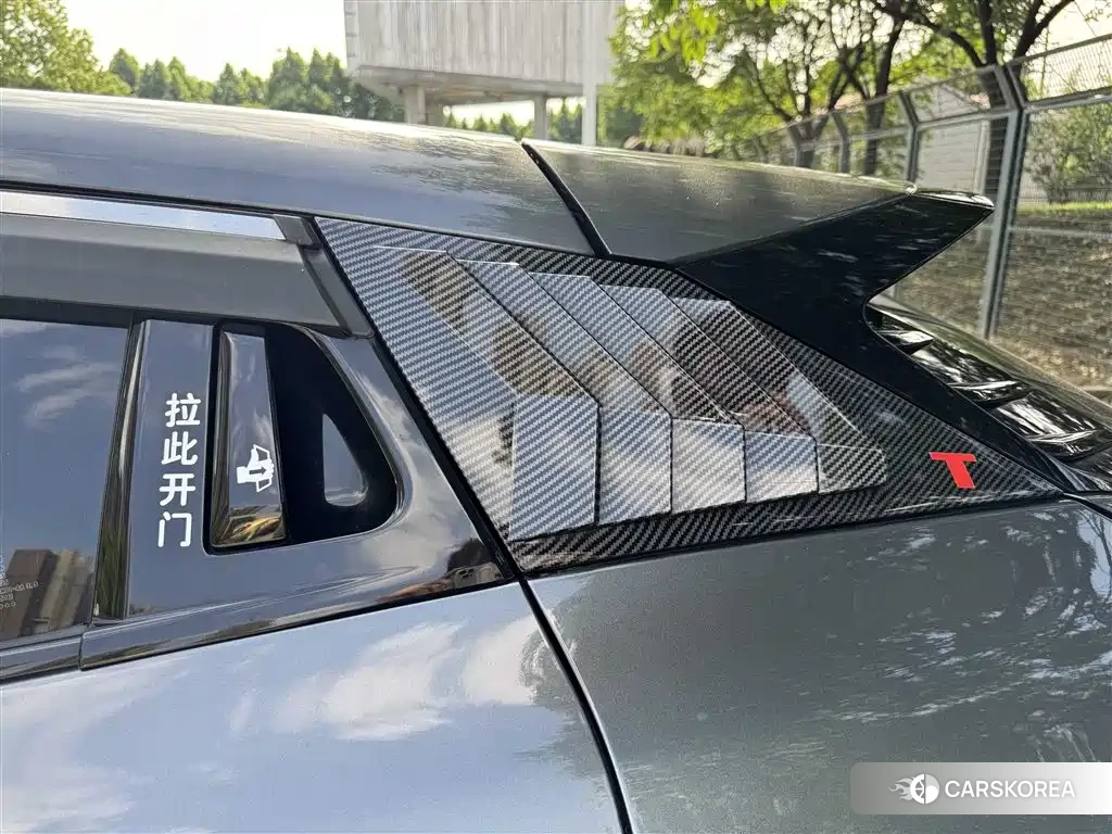 Chang'an Changan UNI-T id 4538961 из Китая 17