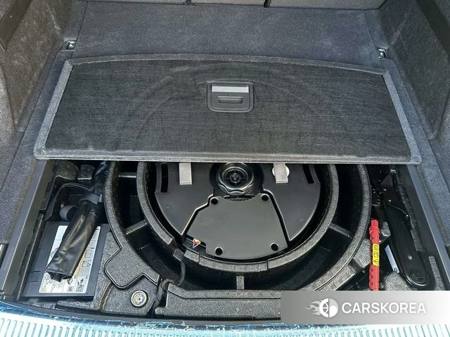 Audi Q5L id 4213197 из Китая 17