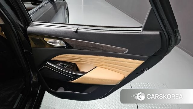 Kia K7 Premier Hybrid id 4196732 из Кореи 17