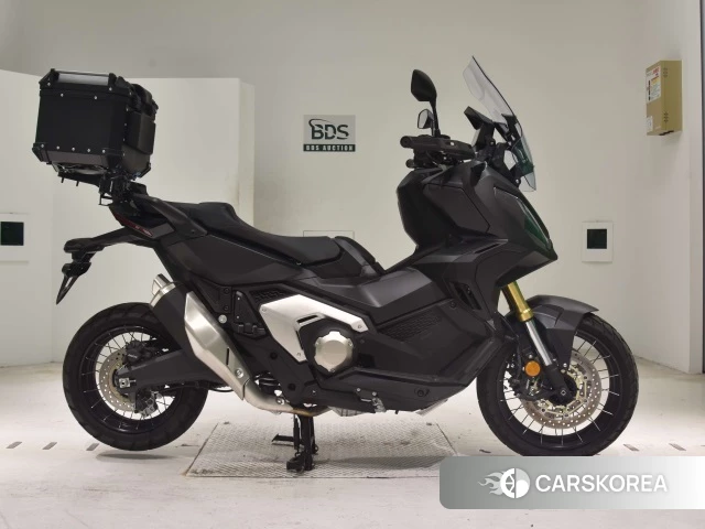 Проданный Honda X-ADV 750 2023 из Японии