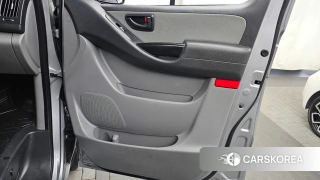 Hyundai The New Grand Starex id 4496165 из Кореи 17