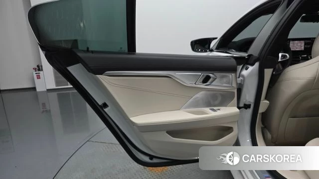 BMW 8 Series (G15) id 4523200 из Кореи 17