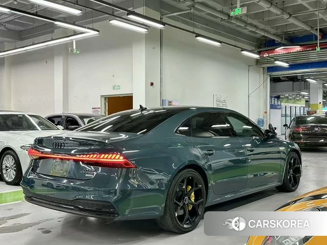 Audi A7L id 4291333 из Китая 17