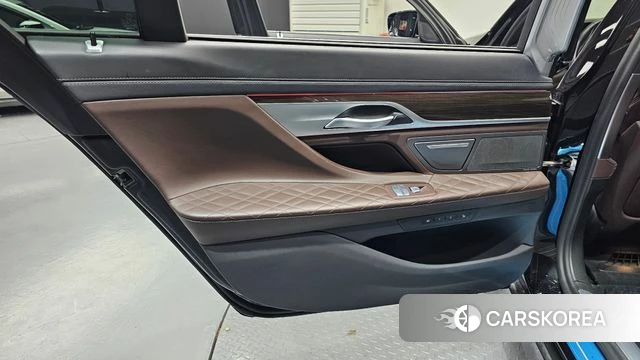 BMW 7 Series (G11) id 4389613 из Кореи 17