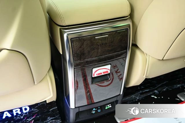 Toyota Elfa id 4261830 из Китая 17