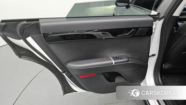 Hyundai Grandeur (GN7) id 4336788 из Кореи 17