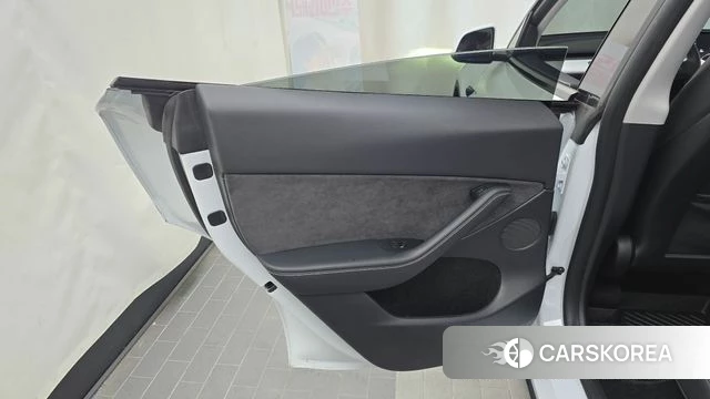 Tesla Model Y id 4863249 из Кореи 17